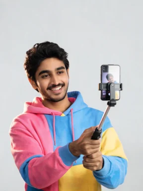 Momin, Vlogger · fun