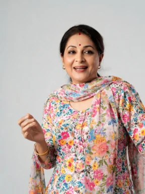 Neighbour Aunty, Neighbour · chatty
