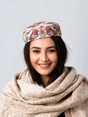 Sultana, Northern Areas woman · cheerful